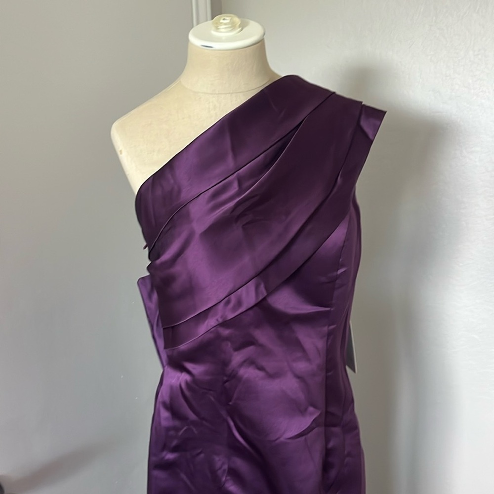 Mondressy Column One-Shoulder Mother of the Bride in Plum